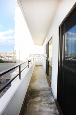 【バルコニー】 | フィルドスルー司 | バルコニー付きで採光＆風通し良好！