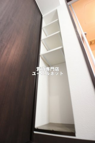 【設備】 | フィルドスルー司 | 洗面室にある収納棚♪