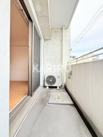 ラシーヌ玉造のバルコニー