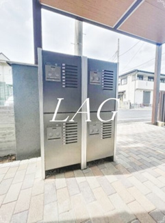 【その他共用部分】 | Belle Foret | 宅配ボックスです。