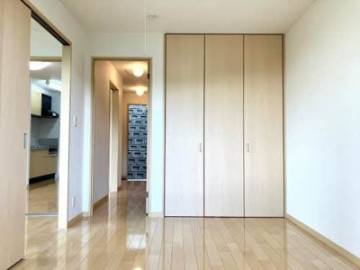 【洋室】 | アヴァンシアＦ Ｂ棟