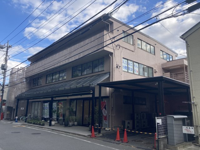 【外観】 | ひばりが丘駅3分 岩崎貸店舗 1階 92.33坪 モデルルーム居抜き