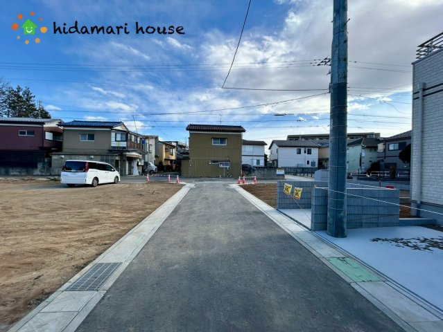 第7上尾二ツ宮　新築戸建　ハートフルタウン1-Cの前面道路含む現地写真