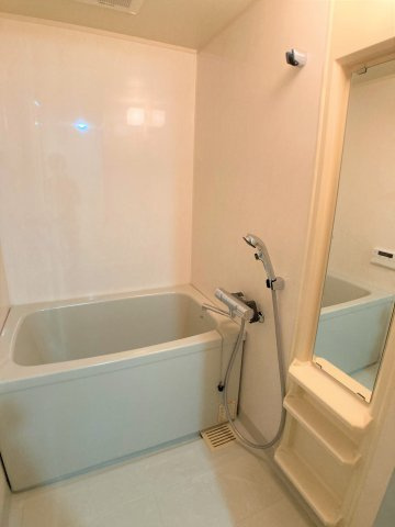 アミティエの浴室|別部屋反転間取りのお写真となります