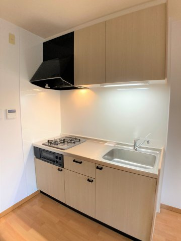 アミティエのキッチン|別部屋反転間取りのお写真となります