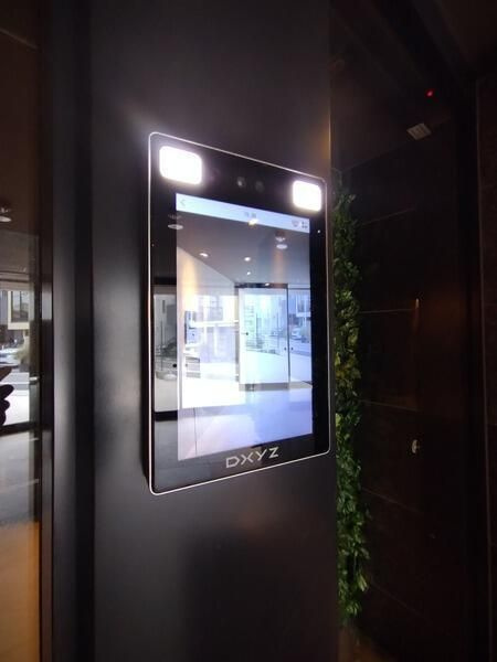 クレイシアＩＤＺ祐天寺Ⅱのロビー