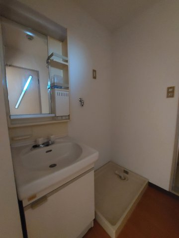 ＭＳＴニュ－習志野の洗面所