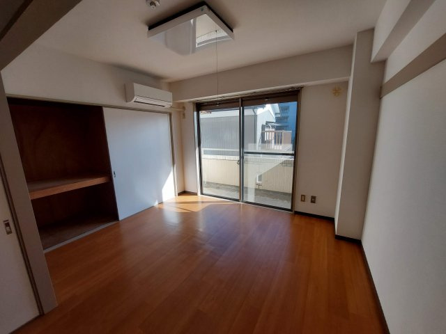 ＭＳＴニュ－習志野の居間・リビング