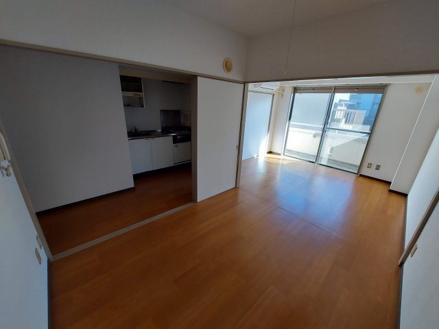 ＭＳＴニュ－習志野の居間・リビング