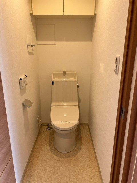 ププレ上野松が谷のトイレ