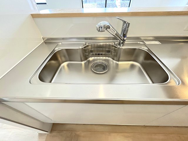 【キッチン】 | 福岡市早良区野芥4丁目第25　1号棟（全2棟）【仲介手数料無料・0円】 | 現地写真。