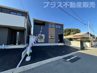 【外観】 | 現地写真。プラス不動産販売なら、現場の全ての棟をまとめてご見学頂けます。