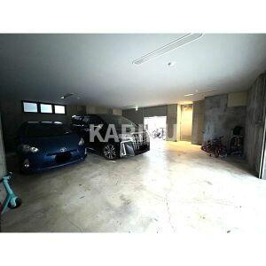 リードレジデンス網島の駐車場