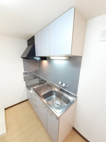 アゼリア　ＨＡＧＡ　Ｂのキッチン