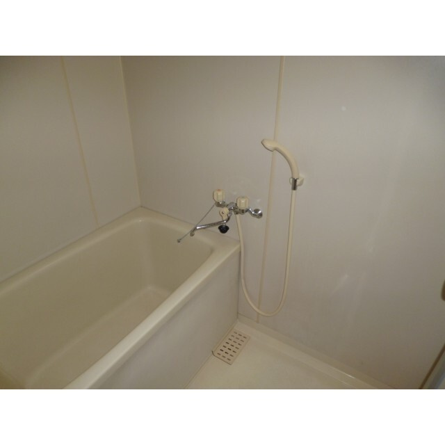 若林ビル【10,000円キャッシュバック対象物件】の浴室|お風呂で日々の疲れを落としましょう