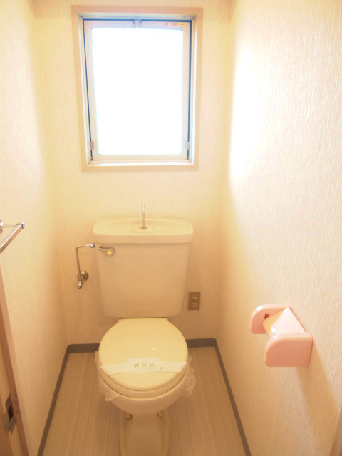 若林ビル【10,000円キャッシュバック対象物件】のトイレ|シンプルで使いやすいトイレです