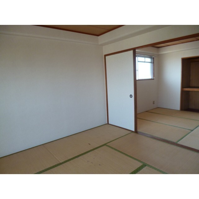 若林ビル【10,000円キャッシュバック対象物件】の和室|和室があると、家にあたたかい雰囲気が生まれます