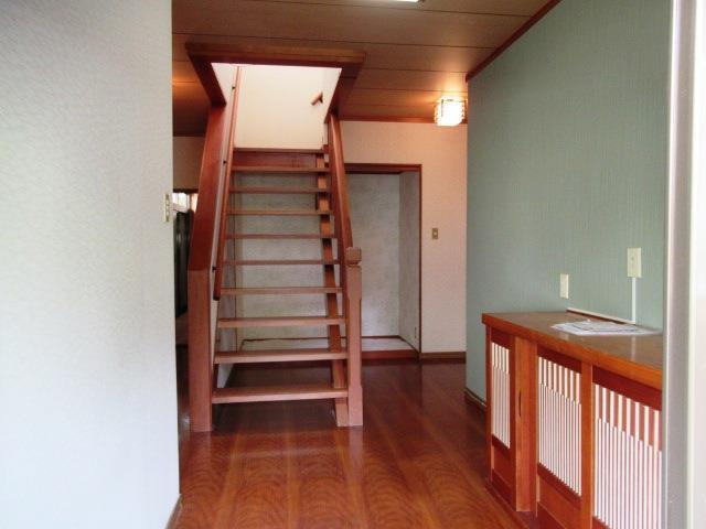 富士見が丘1丁目戸建の玄関