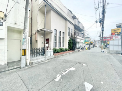 【周辺】 | 豊中グリーンハイツ | 現在ご返済中のカーローン・カードローン・教育ローンなどを住宅ローンに一本化したり、家具家電購入費用・引越し費用を住宅ローンと組み合わせるなど、お客さまにメリットの多い住宅ローンのご提案が可能です。