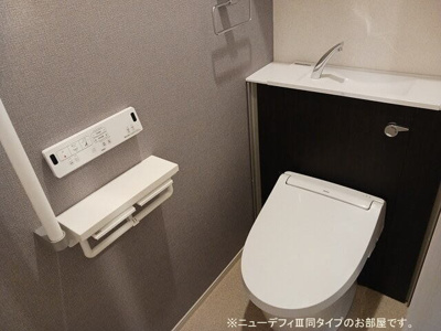 【トイレ】 | グラースフルール | 清潔感のあるトイレです