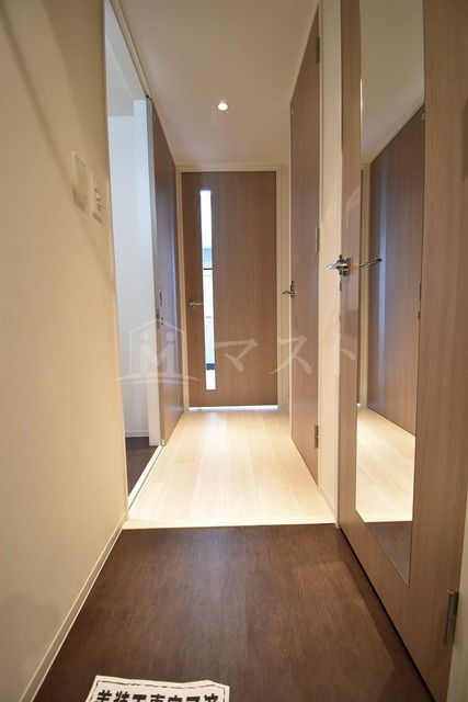 大阪市北区天神橋２丁目の賃貸マンションの玄関