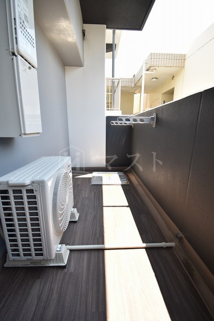 大阪市北区天神橋２丁目の賃貸マンションのバルコニー