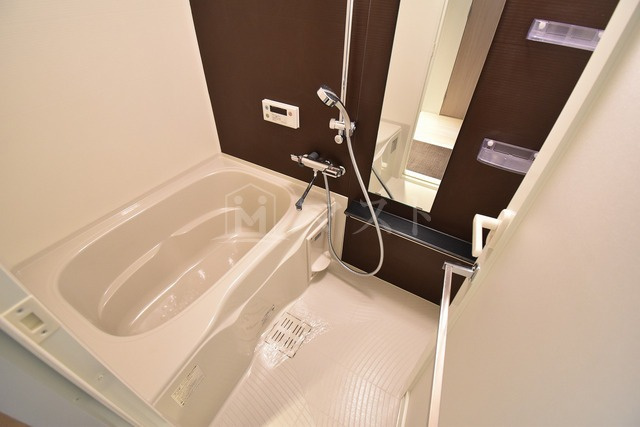 大阪市北区天神橋２丁目の賃貸マンションの浴室