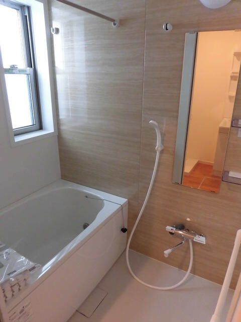 ニュー　アネックスの浴室