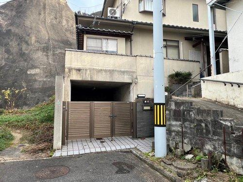 南区西霞町の前面道路含む現地写真|広島大学病院徒歩８分◎
大河小学校徒歩５分で通学も安心◎