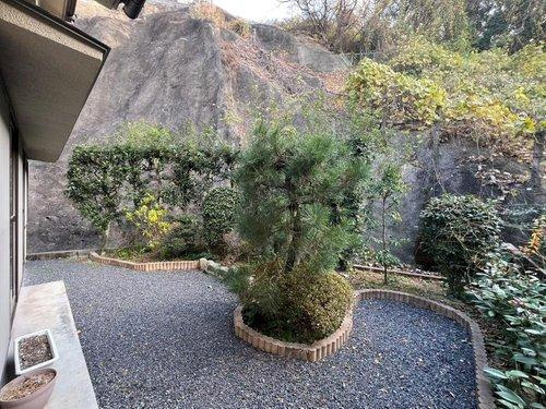 南区西霞町の庭|広島大学病院徒歩８分◎
大河小学校徒歩５分で通学も安心◎