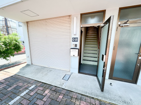 ビジネスパーク西浅田の玄関