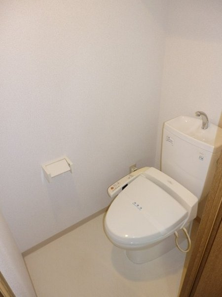 新品家具付きマンション池袋10(KaGood東京)のトイレ