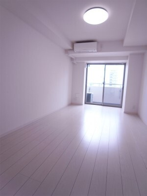 台東区東上野６丁目の賃貸マンションの居間・リビング