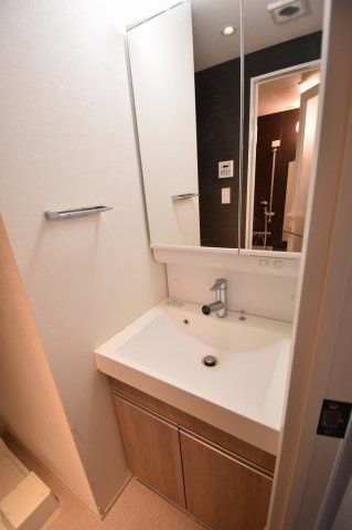 メトローサ南森町の洗面所