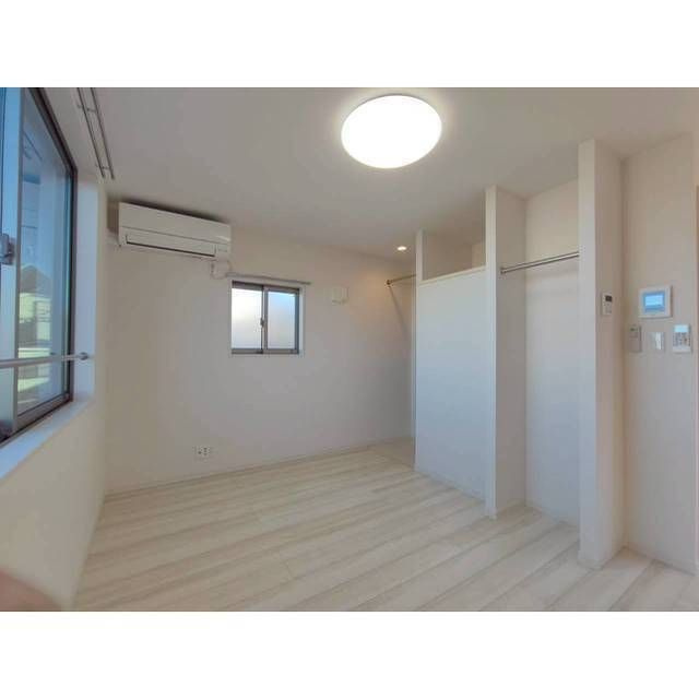 アムール板橋中台の居間・リビング