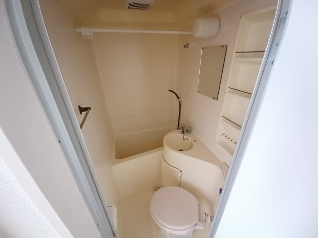 リモーネのトイレ|コンパクトで使いやすいトイレです