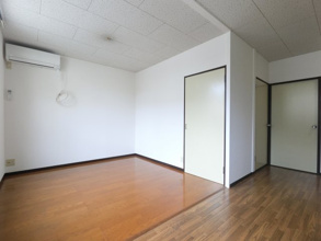 【居間・リビング】