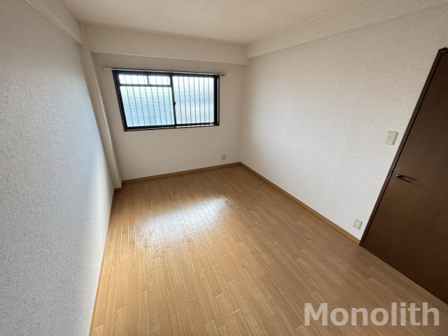 シャンテ小倉の洋室