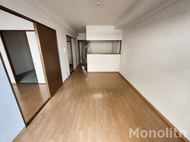 シャンテ小倉の居間・リビング