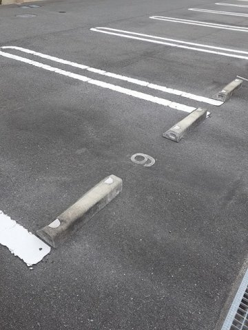 パーク　アクシスＢの駐車場