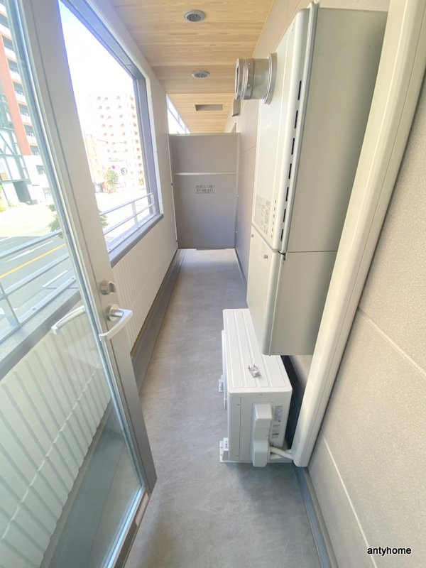 リブウッド大阪城　仲介手数料無料のバルコニー