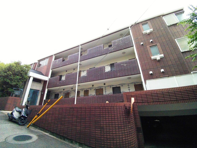 エルネスト甲南山手の外観