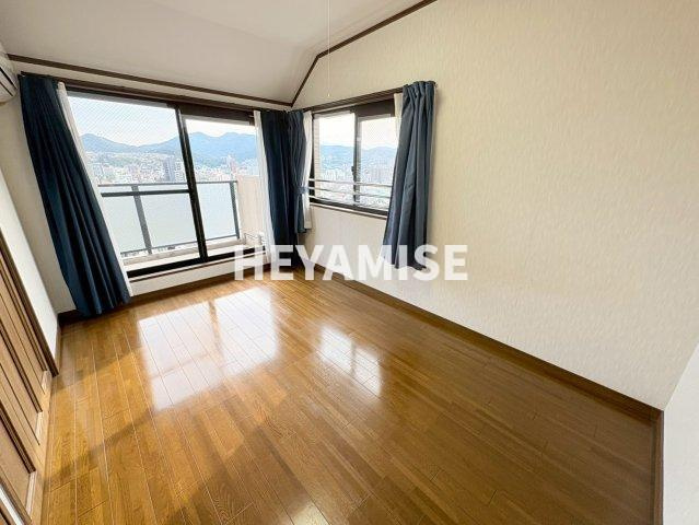 コアマンション住吉グランヒルズの洋室