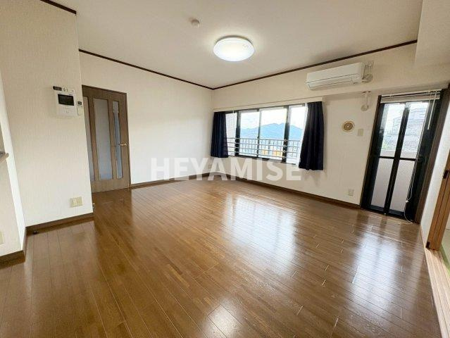 コアマンション住吉グランヒルズの居間・リビング