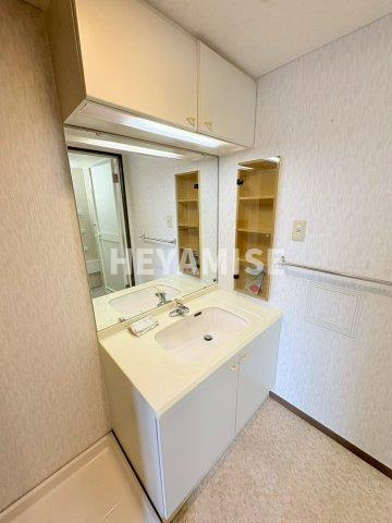 コアマンション住吉グランヒルズの独立洗面台