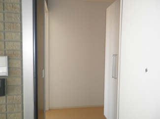 【玄関】 | リビングタウン中野美保南 B棟