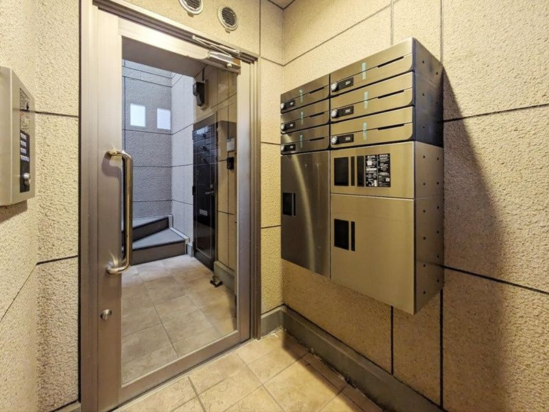 ドエル芦花のロビー