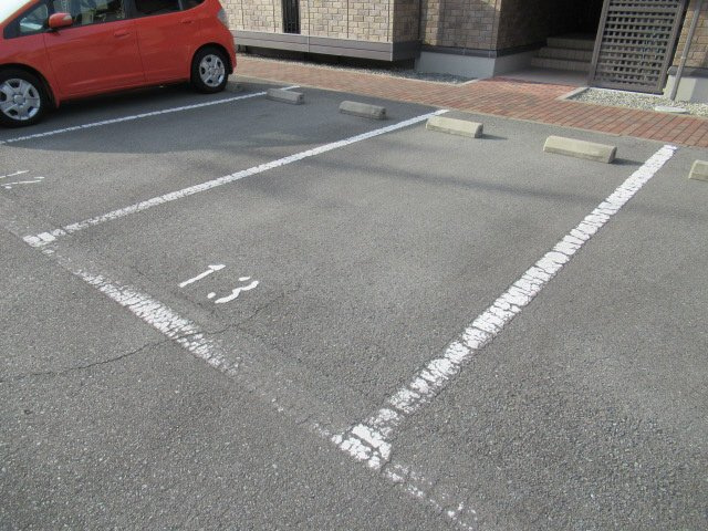 サワーフローラ　A棟の駐車場