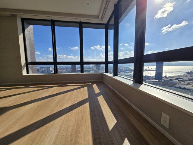 アイランドシティオーシャン＆フォレストタワーレジデンスEASTの居間・リビング