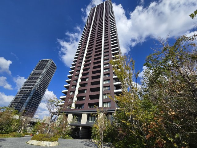 アイランドシティオーシャン＆フォレストタワーレジデンスEASTの外観